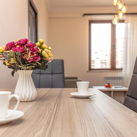 Stay Inn-Apartments On Buzand 17 Yerevan Ngoại thất bức ảnh