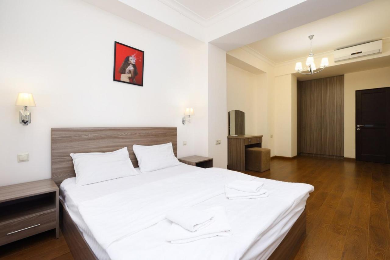 Stay Inn-Apartments On Buzand 17 Yerevan Ngoại thất bức ảnh